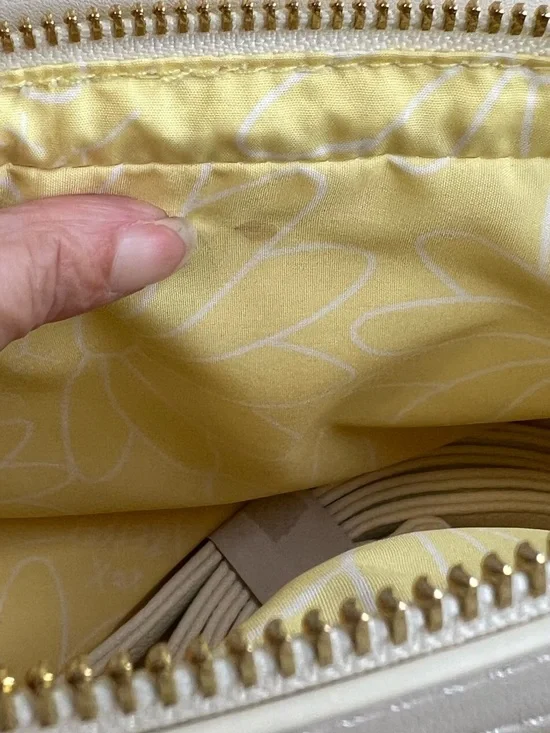 Betsey Johnson Alfie Flower Butterflies Satchel/Crossbody Whimsical Bag - Picture 14 of 14